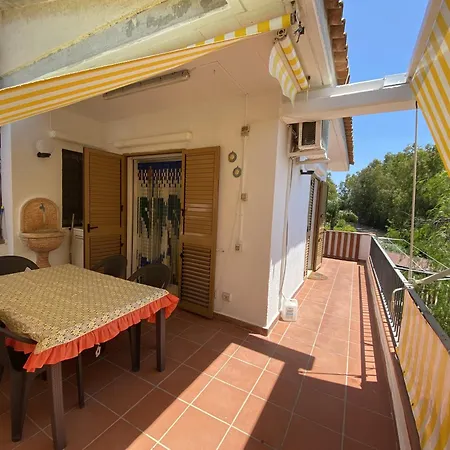 Holiday home Casavacanzekastalia